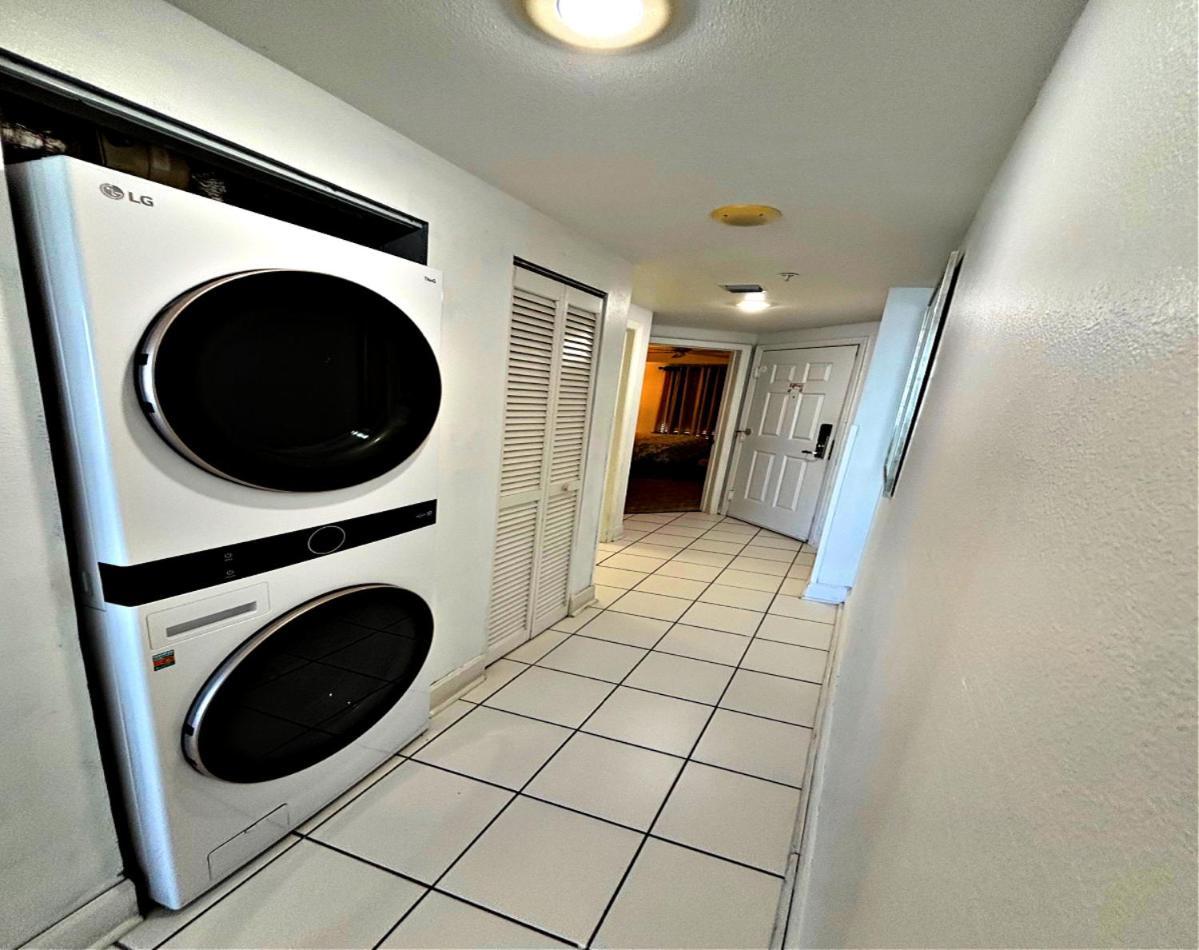 Vacation In Comfort And Luxury - 1 Bedroom Direct Oceanfront - Wyndham Ocean Walk Resort 1007 Daytona Beach Extérieur photo